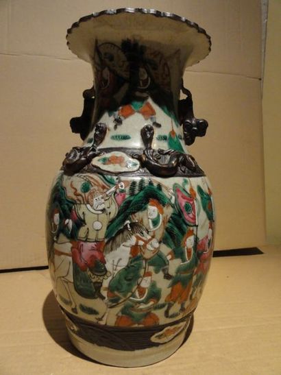 Paire de vases balustres en grès émaillé...