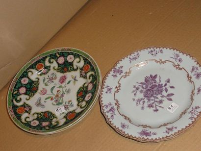 Deux paire d'assiettes en porcelaine, l'une...