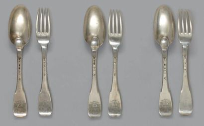 Trois couverts en argent, modèle uni plat,...