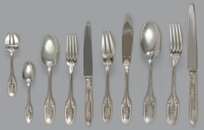 Ménagère en argent, modèle à moulure de feuilles...