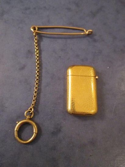 Lot en or jaune18 K: épingle à nourice et...