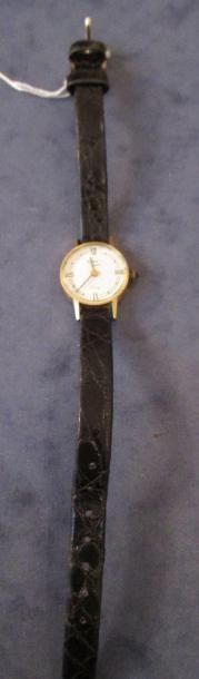 Montre de dame en or jaune 18 K VUILLEMIN...