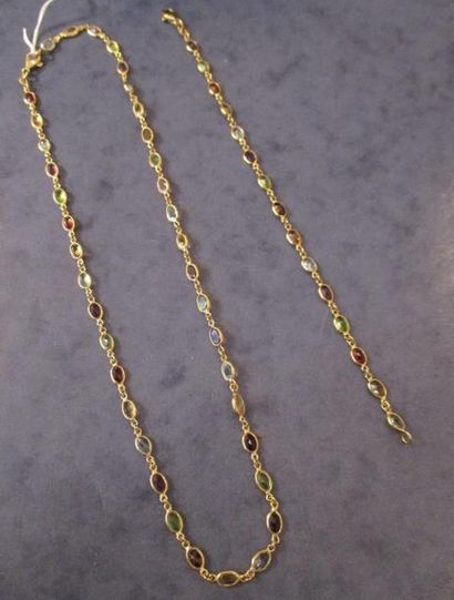 Parure en or jaune 18 K et pierres de couleur...