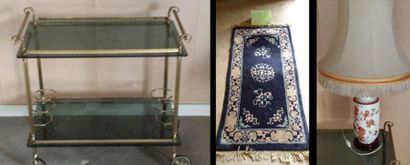 Table roulante en laiton et verre fumé (:...