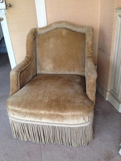 Chauffeuse en velours beige H: 71, L: 57,...