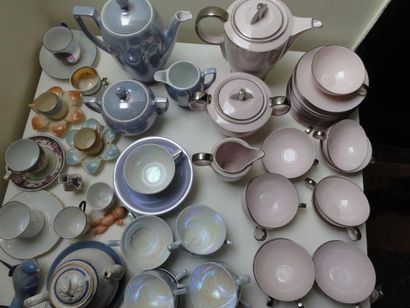 Mannette: Partie de service à thé porcelaine...