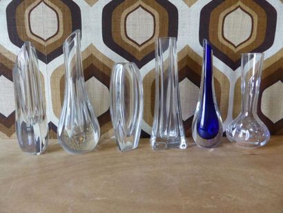 Lot de 6 vases en cristal BACCARAT, SEVRES,...