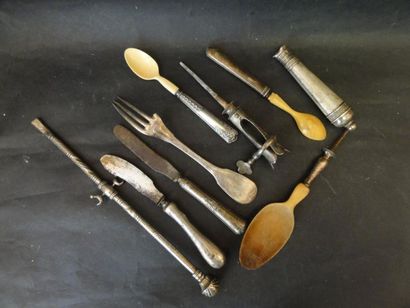 Lot argent: Manche à gigot fourré Deux couteaux...