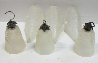 3 Cache-ampoules et 3 éléments d'applique...