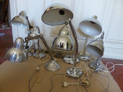 Lot de sept lampes de bureaux articulée en...