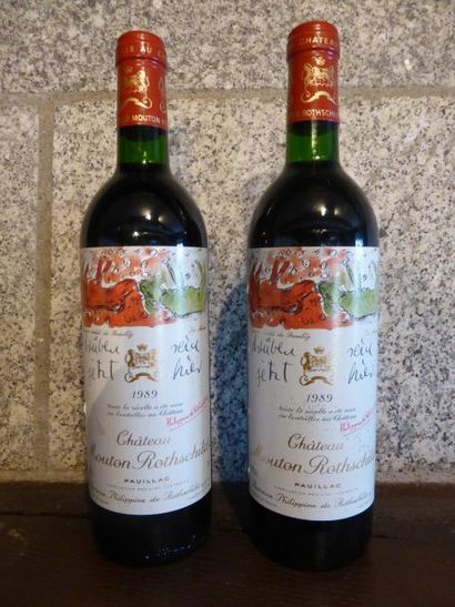 2 bouteilles CH. MOUTON-ROTHSCHILD, 1° cru...