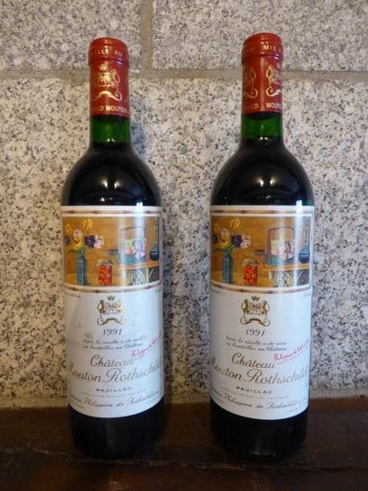 2 bouteilles CH. MOUTON-ROTHSCHILD, 1° cru...