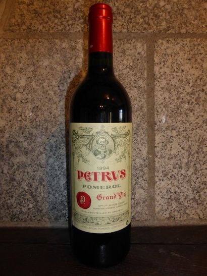 6 bouteilles PETRUS, Pomerol 1994 (cb de...