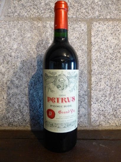 6 bouteilles PETRUS, Pomerol 1994 (cb de...