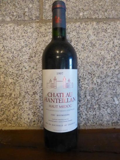 5 bouteilles CH. HANTEILLAN, Haut-Médoc ...