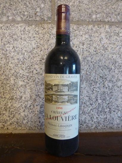 4 bouteilles CH. LA LOUVIERE, Pessac-Léognan...