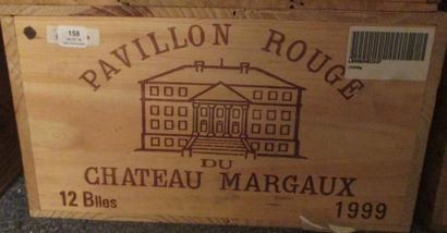 12	bouteilles 	PAVILLON ROUGE DU CH. MARGAUX,...