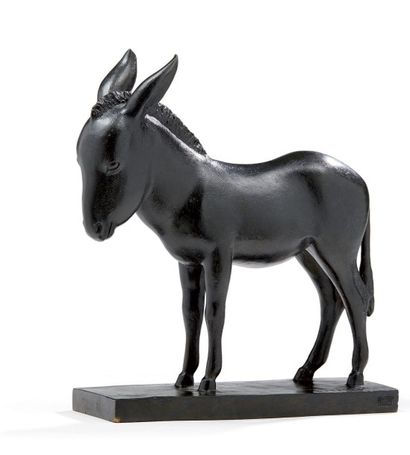 Armand PETERSEN (d'après)

L'anon du Poitou

Sculpture...