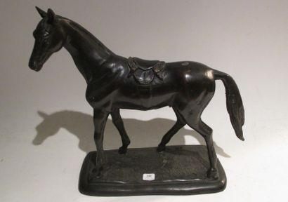 Ecole moderne

Cheval avec sa selle

Sculpture...