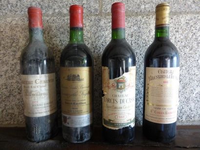 Ensemble de 12 bouteilles 				

7 bouteilles...