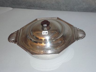 Légumier octogonal en métal argenté, à moulure...