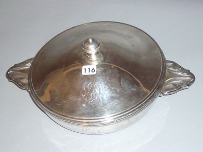 Légumier rond et son couvercle en métal argenté,...
