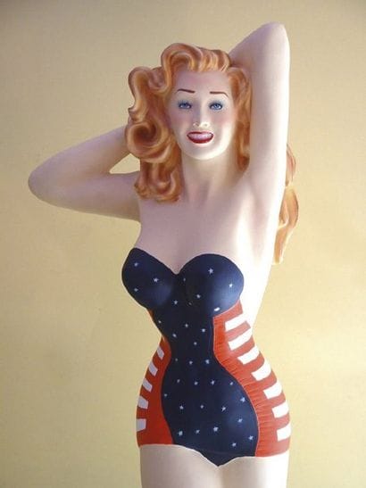 PIN UP américaine Sculpture en résine grandeur...