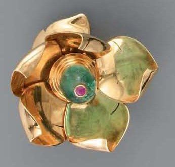 CLIP DE CORSAGE en or jaune stylisé d'une...