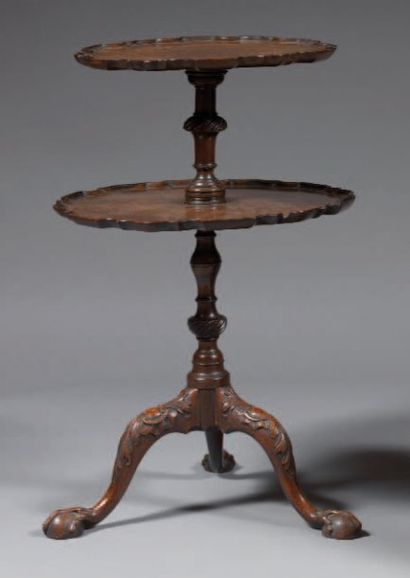 Table à thé en acajou de forme circulaire...