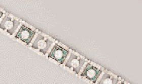 Bracelet en platine et or gris formé d'un...