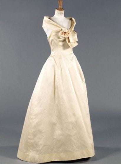 Christian DIOR
robe du soir en soie grège...