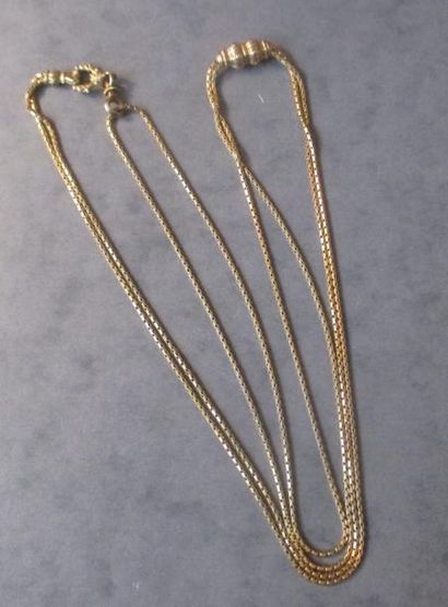 Chatelaine en or jaune 18k, pds : 17,7 g...