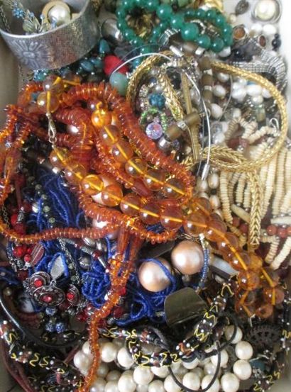 Lot de bijoux fantaisies