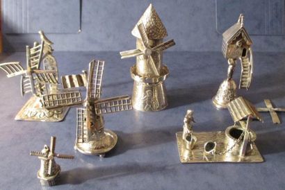 Lot en argent objets miniatures comprenant...