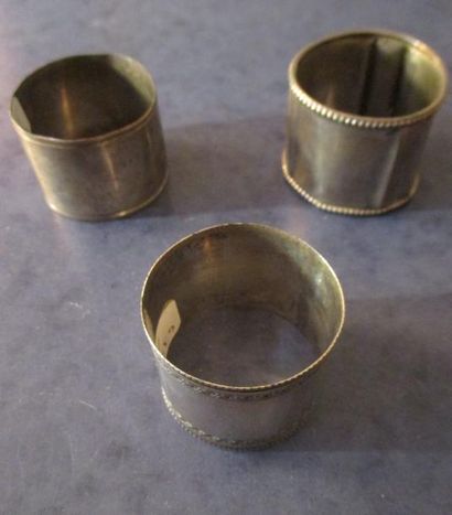 Deux ronds de serviette en argent (16 - 23...