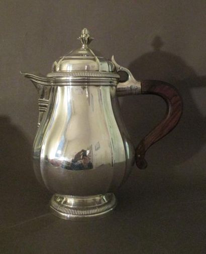 Cafetière sur piédouche en argent, manche...