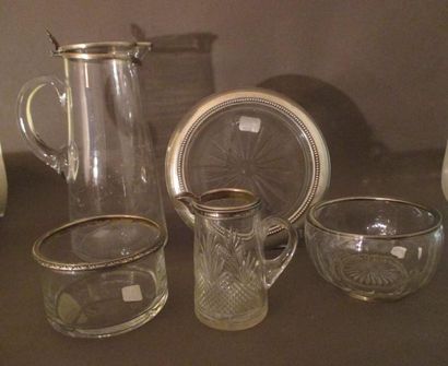 Lot de récipients en verre à monture en argent...