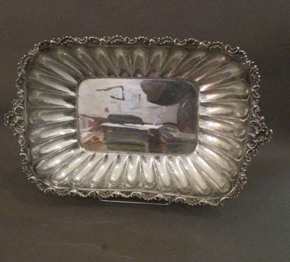 Jatte rectangulaire en argent à godrons,...