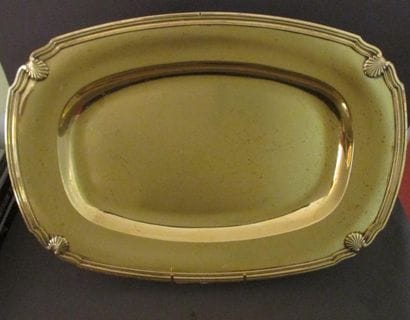 Ensemble de platerie à filets contours et...