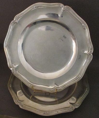 Ensemble de platerie en argent à filets,...