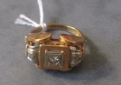 Bague en or 18k et brillants, pds brut :...