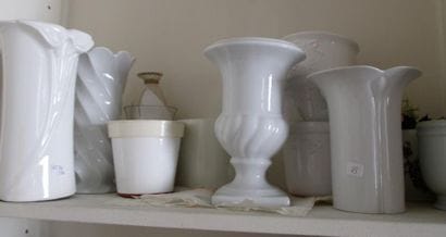 Lot de vases en cristal et céramique bla...