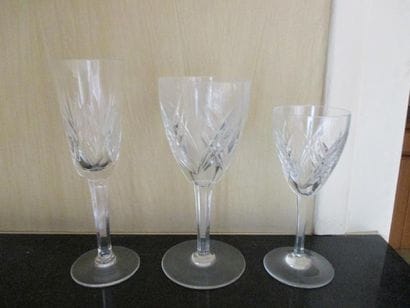 BACCARAT partie de service de verres à pied...