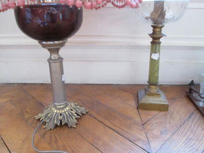 Deux lampes à pétrole