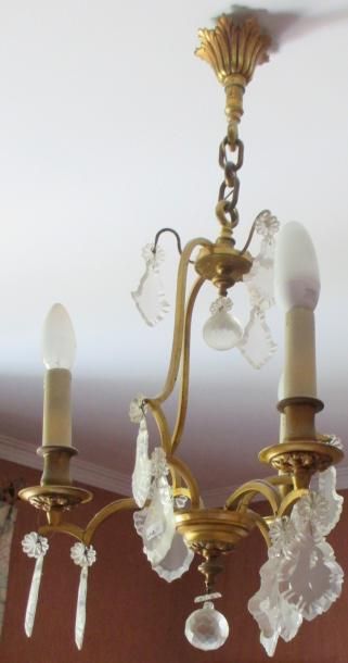 Suspension en métal et pampilles à trois...