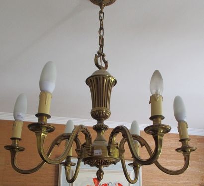Lustre en bronze à 6 lumières

H : 50