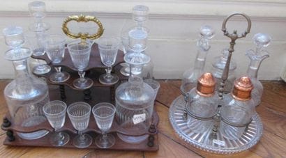 Intérieur de cave à liqueur (incomplet) et...