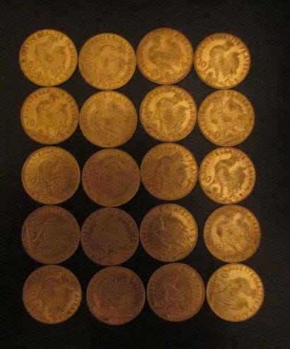 Vingt pièces de 10 FF en or