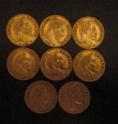 Huit pièces de 10 FF en or