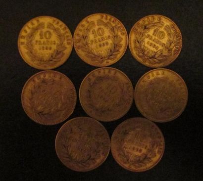 Huit pièces de 10 FF en or